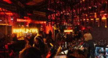 Menyelami Atmosfer Bar “Berlin’89” di Kyiv