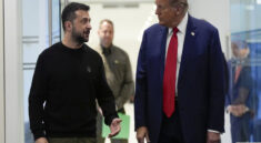 Trump Paksa Zelensky Serahkan 50 Persen Tambang Mineral kyv ke AS