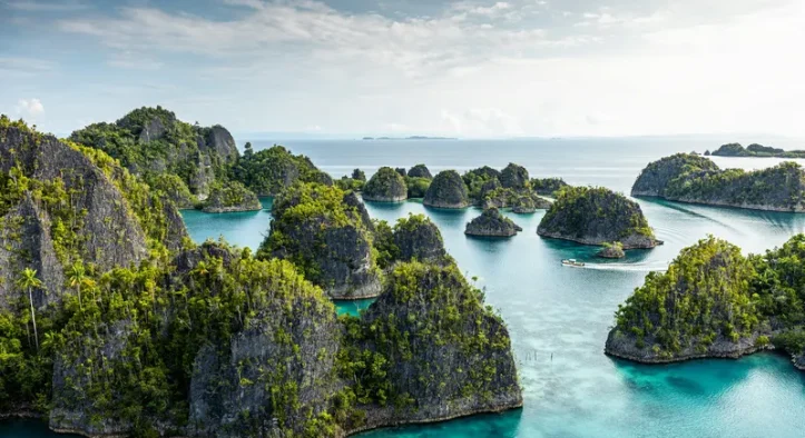 Konten AI soal Raja Ampat Viral, Komdigi Berikan Penjelasan