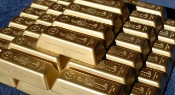 Harga Emas Jatuh Usai Sentuh Level Tertinggi, Investor Siap Borong